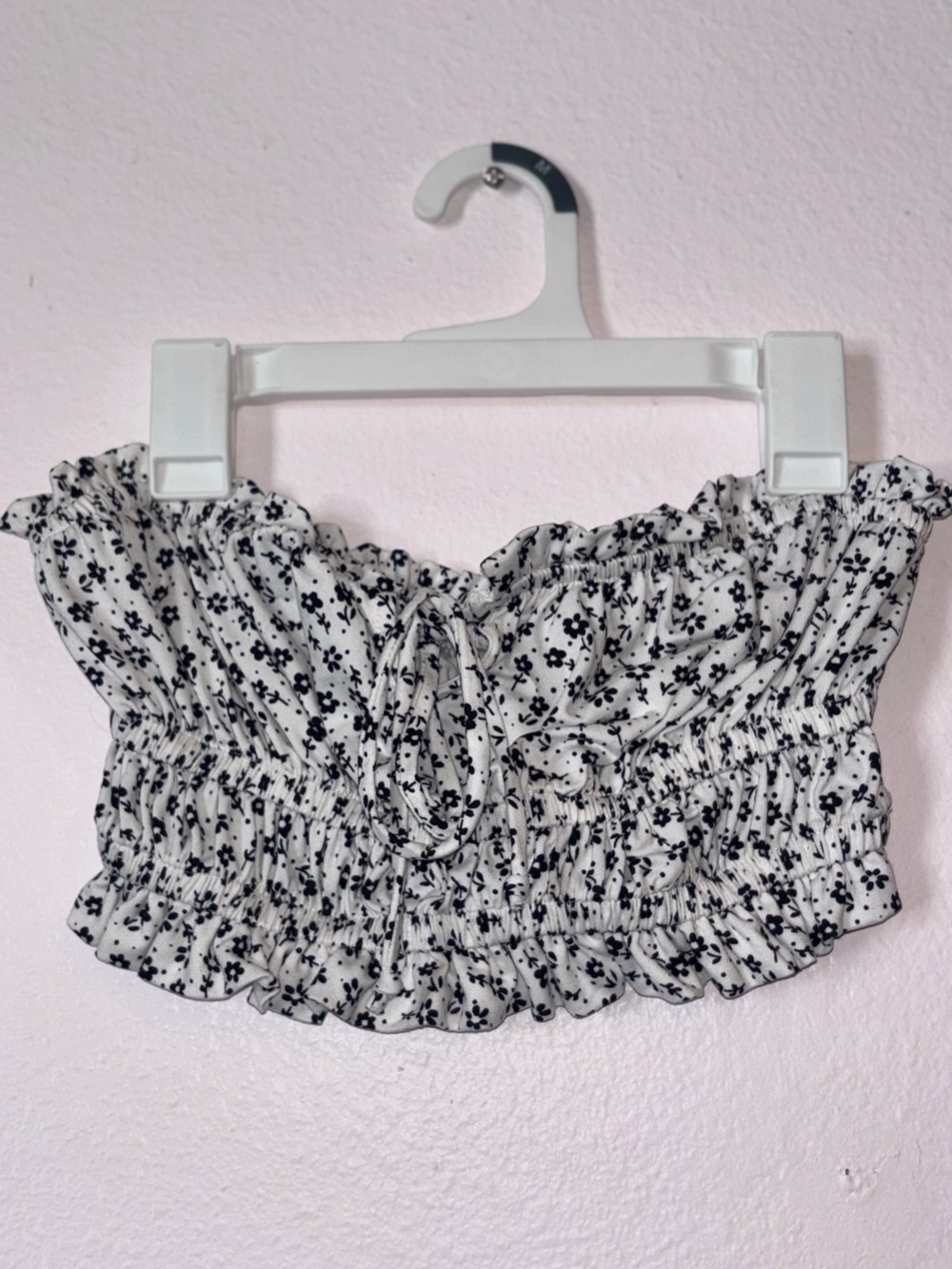 Urban Outfitters Woman’s White and Blank Floral Smocked Tube Top, Size S